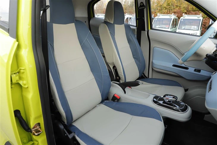 V300 Electric Passenger Quadricycle V300 Electric Passenger Quadricycle